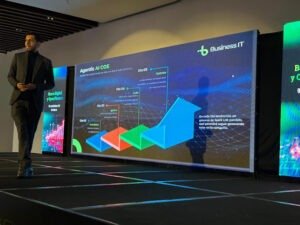 Speaker presenting artificial intelligence strategies for the banking industry