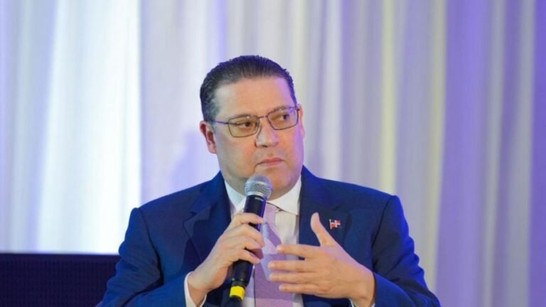 Semiconductor technology and digital infrastructure in the Dominican Republic