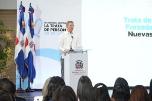Officials mark World Day Against Trafficking in Persons in the Dominican Republic
