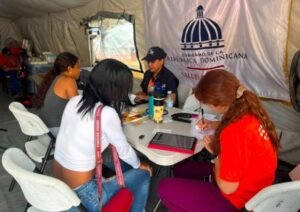 Dominican emergency medical team providing healthcare in Venezuela field hospital