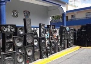 Residential neighborhood affected by noise and environmental pollution