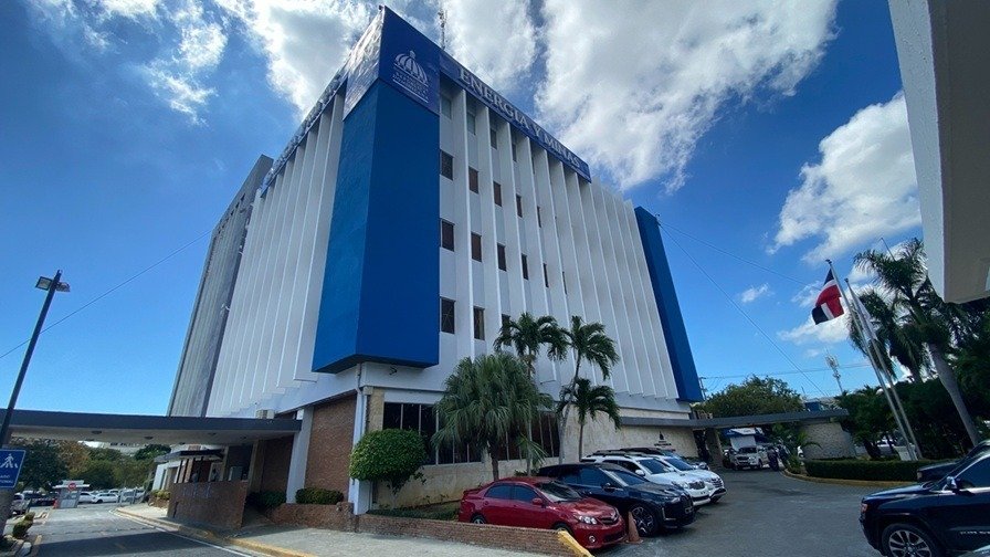 Renewable energy infrastructure and mining operations in the Dominican Republic