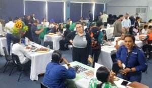 Travel professionals exploring ecotourism attractions in Jarabacoa