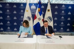 Officials launching the Women Who Lead initiative in the Dominican Republic