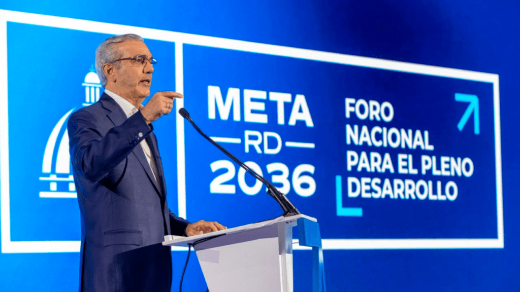 President Luis Abinader presenting the Meta RD 2036 national strategy