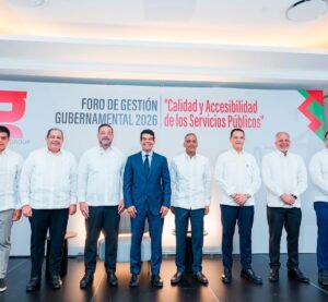 Dominican officials discussing energy, water and environmental infrastructure