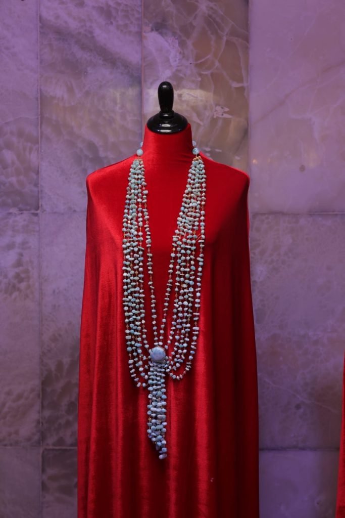 Gisselle Mancebo larimar jewelry and artwork exhibition in Santo Domingo