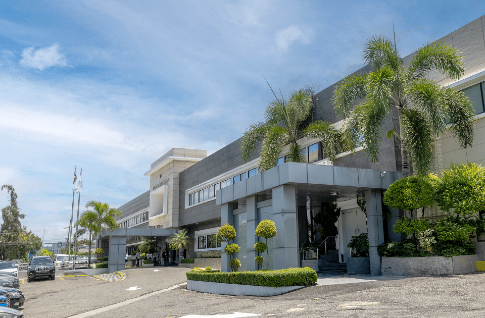 Dominican Republic sovereign debt refinancing operation with new bonds maturing in 2039