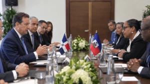 Dominican and Haitian foreign ministers meet for bilateral talks in Dajabón on consular services, security, migration and trade