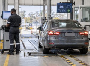 Dominican vehicle inspection station and road safety compliance