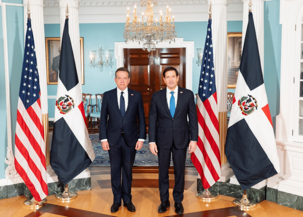 Dominican Foreign Minister Víctor Ito Bisonó meets U.S. Secretary of State Marco Rubio in Washington