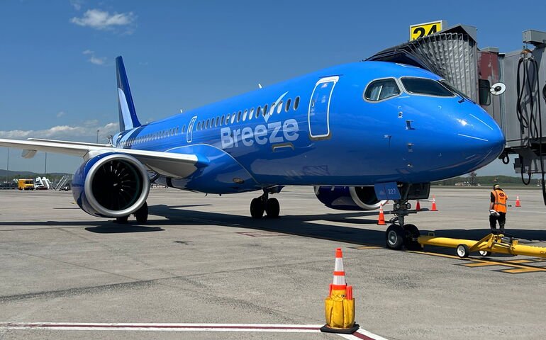 Breeze Airways Airbus aircraft serving routes between Florida and the Dominican Republic