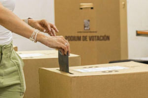 Dominican Republic political polling on voter intentions and public opinion